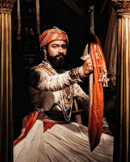 विक्की कौशल की 'छावा' ने बॉक्स ऑफिस पर 'गदर 2' को पछाड़ा. – News18 हिंदी