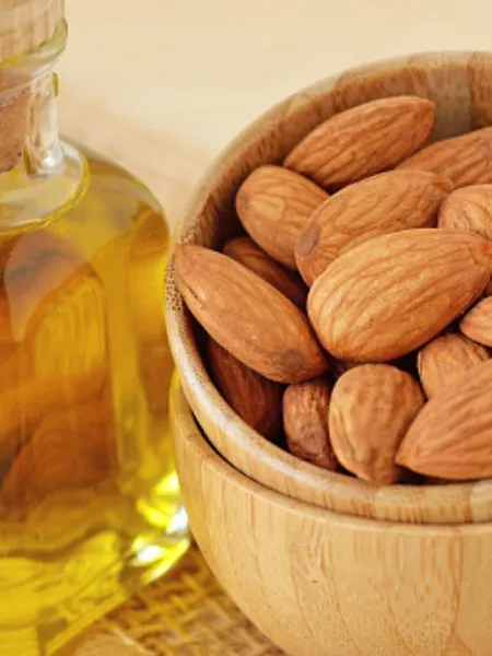 almond oil 1 - unsplash (1)