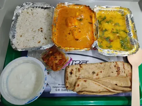 What foods does the 22896 Vande Bharat Express catering service provide? -  Quora