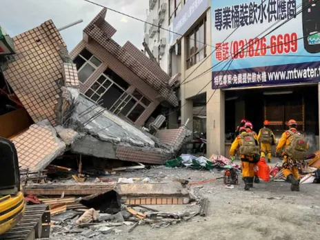 Earthquake today: A strong earthquake shakes Taiwan, damaging buildings and  causing a tsunami | Zee Business