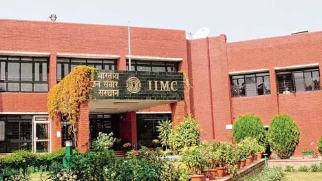 IIMC New Delhi: IIMC New Delhi releases 2024 admission notice at iimc.nic.in;  Check number of seats and other details - Times of India
