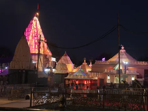 10 lakh devotees will visit Mahakal temple on Mahashivratri | महाशिवरात्रि  पर महाकाल मंदिर आएंगे 10 लाख श्रद्धालु: 1600 पुलिसकर्मी तैनात होंगे, 200  सीसीटीवी और 3 ड्रोन से ...
