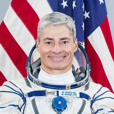    ৯ মাহ কম সময় নহয়, অথচ সুনীতাই গঢ়িব নোৱাৰিলে অভিলেখ...