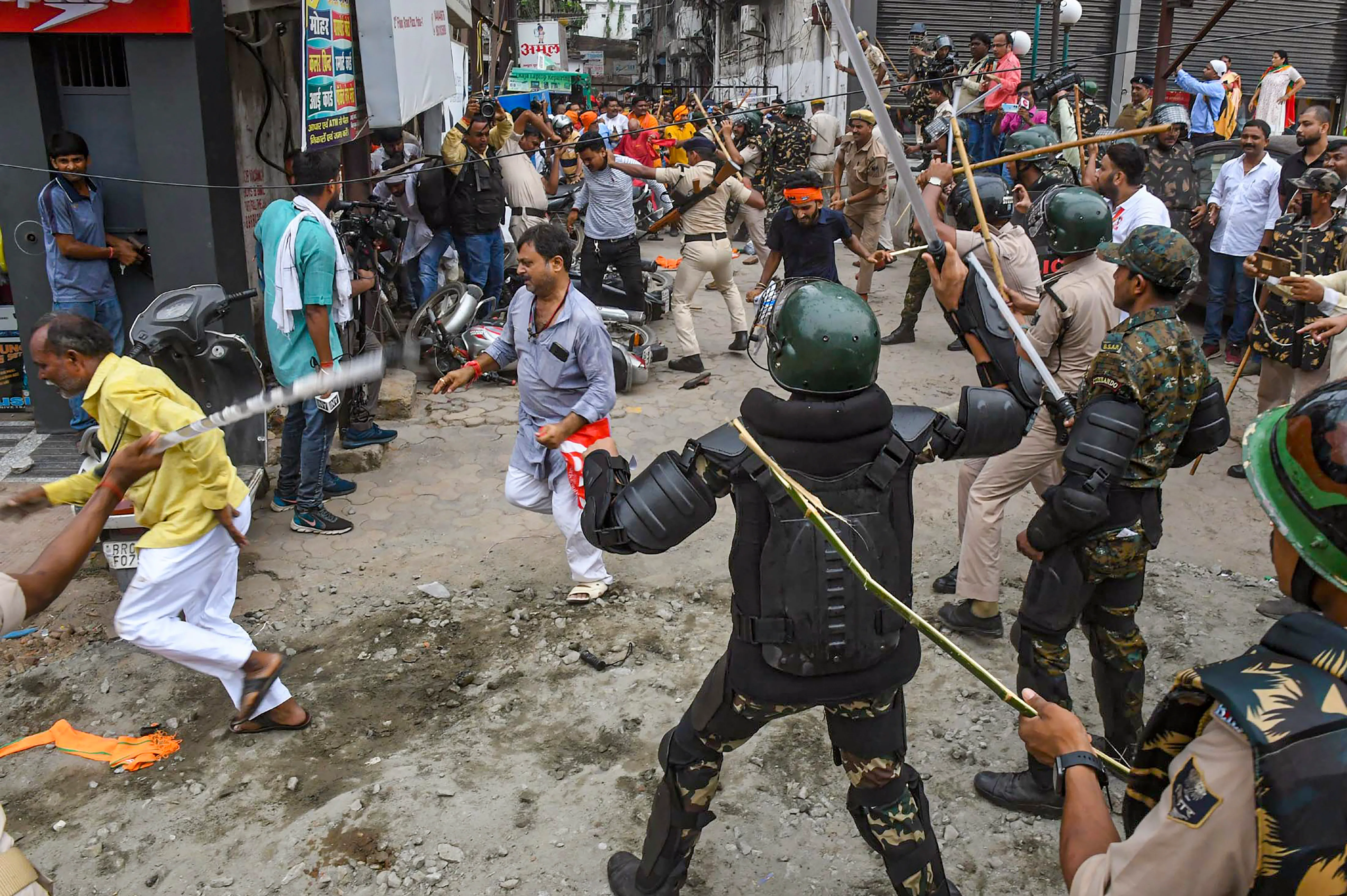 Security personnel baton charge BJP supporters during their Vidhan Sabha march in support of demands of teachers' job aspirants, in Patna
