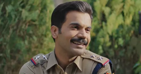 Badhaai Do Movie Review: RajKummar Rao, Bhumi Pednekar Are Shining Stars In  An Otherwise Bland Sky!