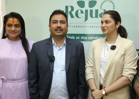 Ekta Jain,Dr Santosh pandey & Isha koppikar 1