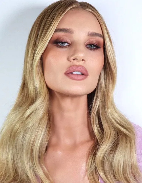 Rosie Huntington Whiteley makeup look