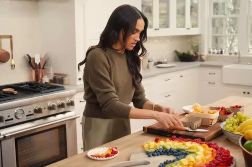 meghan markle affordable outfits