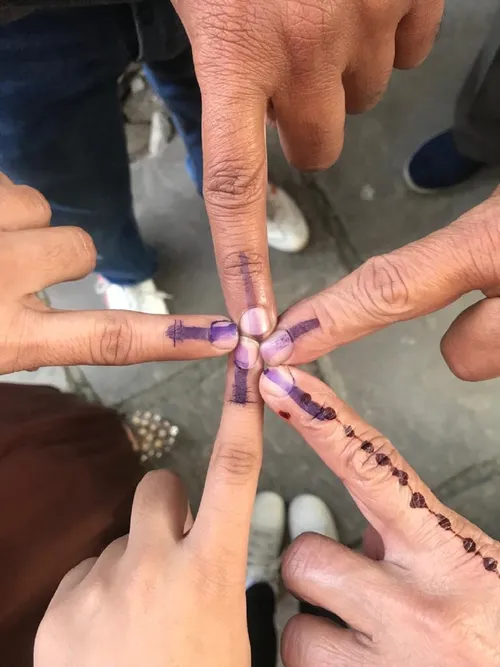 voting pic fingers