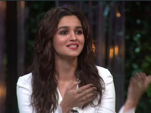 Koffee With Karan 5: SRK Wins The Koffee Hamper Yet Again; Alia Bhatt Wins  GK Round - Filmibeat