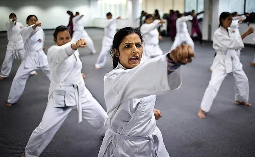 women-self-defense-workshop-for-corporates