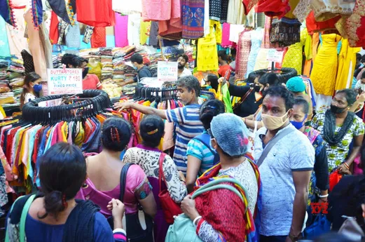Kolkata: People gathered at market for shopping ahead of Durga Puja  Festival #Gallery