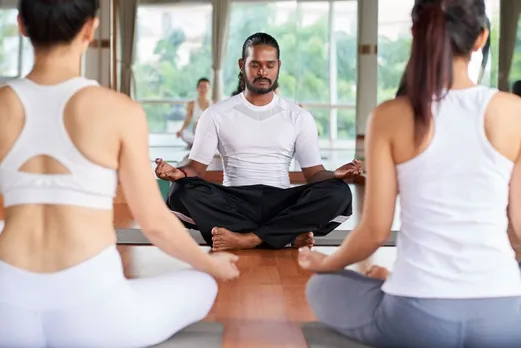 15 Benefits of Padmasana (Lotus Pose) & How to Perform?