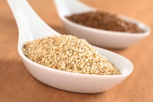 Comparison Between Flaxseeds Vs Sesame Seeds - HL Agro