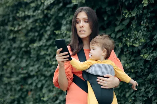 Israeli study: Mothers' smartphone use could damage toddler development |  The Times of Israel
