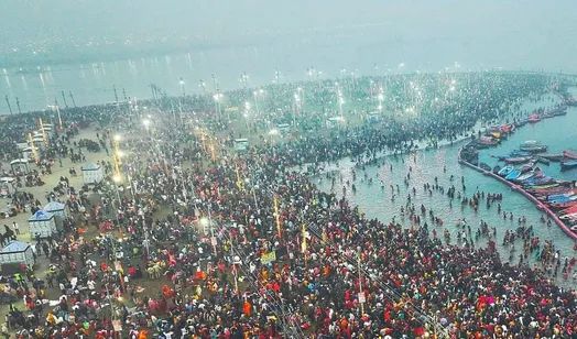 The Great Confluence Of Faith At The Confluence On The First Bathing  Festival Of Paush Purnima - Amar Ujala Hindi News Live - Mahakumbh :प्रथम  स्नान पर्व पौष पूर्णिमा पर संगम पर