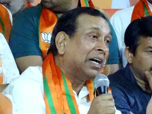 Delhi Election 2020: BJP Leader Rajkumar Chauhan Meets Congress President  Sonia Gandhi | Delhi Election: सोनिया गांधी से मिले राजकुमार चौहान, BJP से  कांग्रेस में वापसी की अटकलें तेज