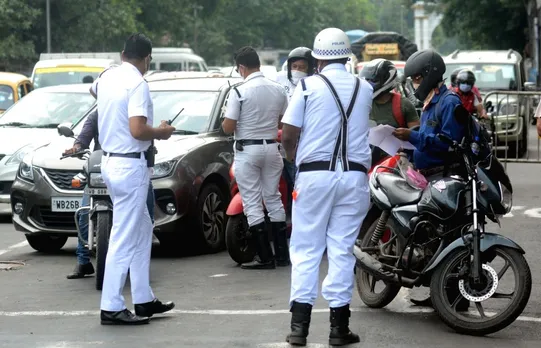 Kolkata : Kolkata Police personnel special checking vehicles at Naka Point  during the lockdown on ...