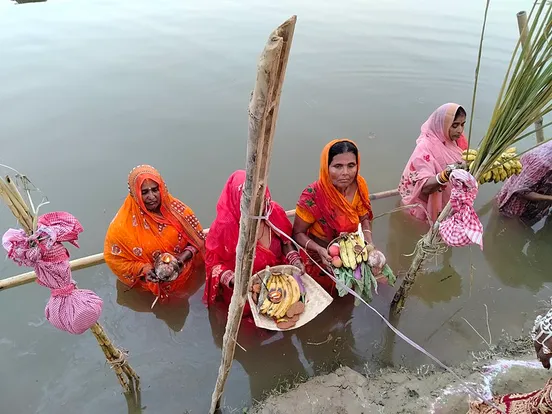 Chhath_Puja_at_Basuki_Bihari_North