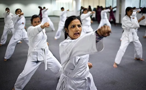 women-self-defense-workshop-for-corporates
