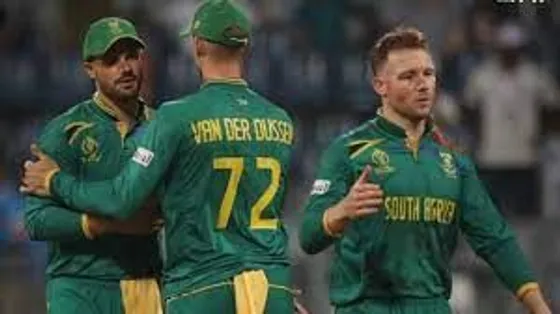 क्रिकेट साउथ अफ्रीका ने सोमवार 4 दिसंबर को भारत के खिलाफ आगामी टी20, वनडे और टेस्ट सीरीज के लिए स्क्वॉड का ऐलान कर दिया