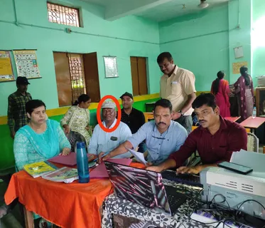 Jabalpur Lokayukt: वोटर आईडी कार्ड बनाने B.L.O मांग रहा था रिश्वत, लोकायुक्त ने दबोचा
