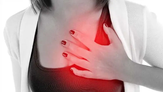 महिलाओं के पीरियड्स बंद होने के बाद बढ़ने लगती है हार्ट प्रॉब्लम, ऐसे रखें दिल की सेहत का ख्याल