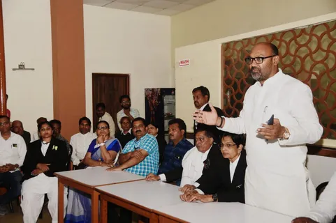 Jabalpur केंट बोर्ड मेंबर चुनाव : कांग्रेस ने बंगले - बगीचा क्षेत्र के रहवासियों के नाम मतदाता सूची से बाहर किए जाने का जताया विरोध, 6 मार्च को कैंट बोर्ड का घेराव की तैयारी