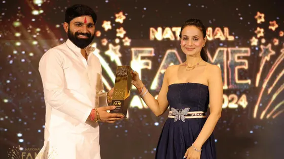 Ravi Chaudhary: Honored with National Fame Award by Ameesha Patel