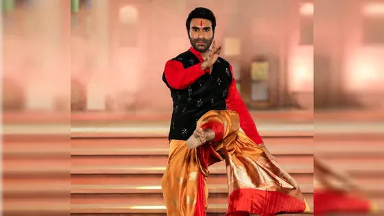 Sandip Soparrkar's connection with banarasi sari?