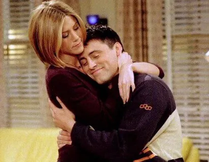 THIS 'FRIENDS' FAN THEORY PROVES RACHEL SHOULD HAVE ENDED UP WITH JOEY NOT ROSS