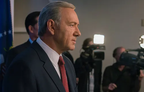 KEVIN SPACEY FACES MORE SEXUAL ASSAULT ALLEGATIONS FROM HOUSE OF CARDS CREW