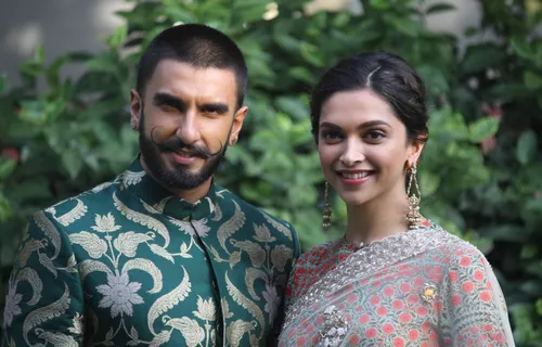 YET AGAIN RANVEER SINGH PROVES WHY HE'S THE BEST BOYFRIEND EVER