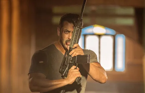 TIGER ZINDA HAI ADVANCE BOOKING OPENS TO A MASSIVE RESPONSE