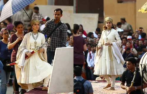 ADVERSE WEATHER CONDITIONS DOES NOT STOP KANGANA RANAUT FROM SHOOTING FOR "MANIKARNIKA" IN BIKANER