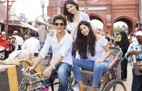 HERE IS WHY KATRINA KAIF TURNED SRK'S MEDIA MANAGER ON THE SETS OF 'ZERO'