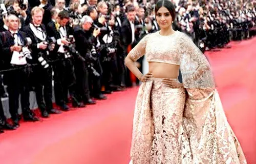 SONAM KAPOOR DINES FOR CHARITY ORGANISED BY FRENCH NGO AT CANNES
