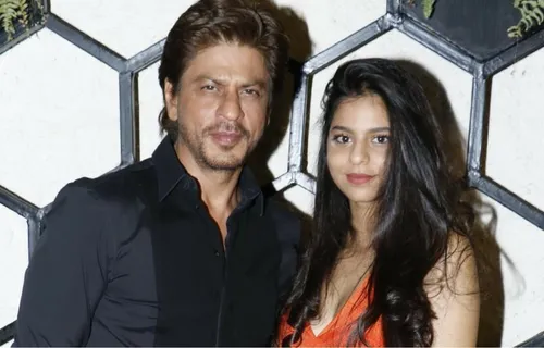 SRK WISHES SUHANA OH HER 18TH BIRTHDAY