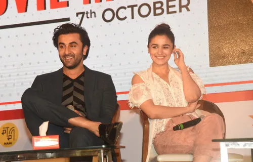 Do you know : Alia Bhatt once performed on Dola Re Dola for Ranbir Kapoor