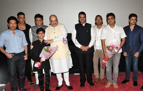 Kangana Ranaut, Akshay Kumar at special screening of 'Chalo Jeete Hain'