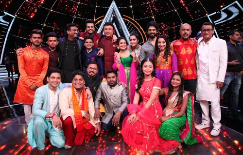 Batti Gul Meter Chhalu on Maha Ganpati special on Indian Idol 10