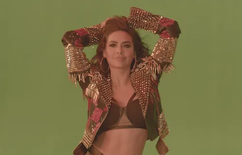 Esha Gupta To Get Dirty In This New Single!