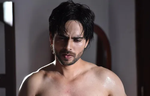 Sunny Leone Move Over! Ansh Bagri Says His Fans Are Asking Him For His Naked Pictures!