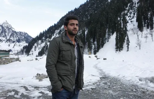 “Scenic Beauty Of Kashmir Captured Like Never Before In Zaheer-Pranutan Starrer Notebook”