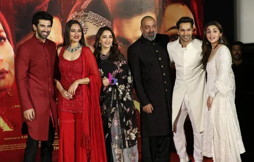 Madhuri, Sanjay And Other Cast Launched Kalank Teaser In Mumbai