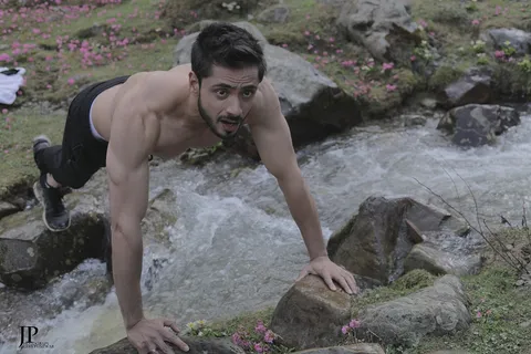 Adnan Khan opts intermittent fasting  for  15 hours everyday
