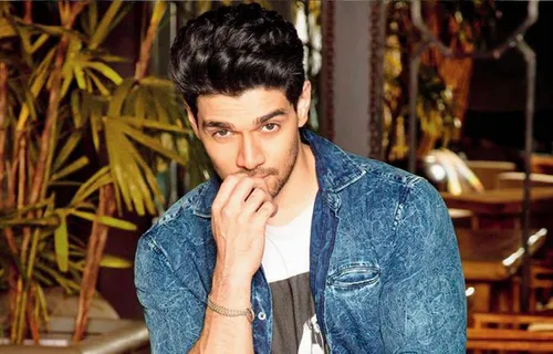 Sooraj Pancholi To Shoot A Promotional Track With Army Men For Satellite Shankar