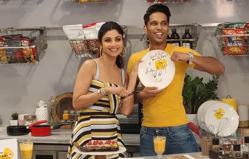 Shilpa Shetty Kundra Celebrates Big Bazaar’s Live Show Cook Along’s 100th Episode 
