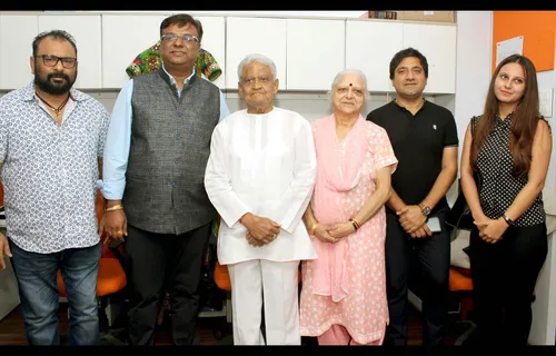 Pyarelal Visits Go Celeb Office To Bless Chirag Shah On His Birthday