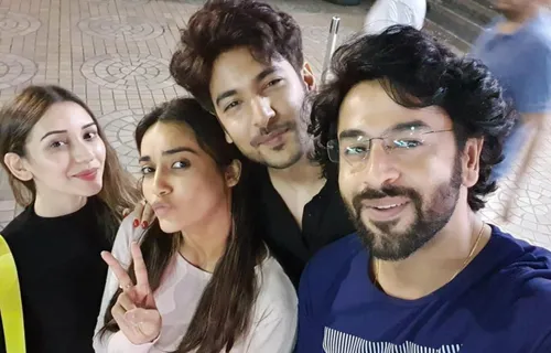 When Shivin Narang Bumped Into Shashank Vyas And Others!